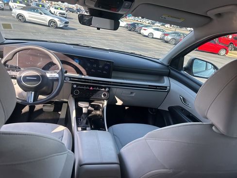 Used 2025 Hyundai Tucson SEL image 11