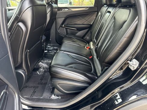 Used 2017 Lincoln MKC Premiere FWD image 13
