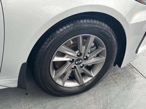 Used 2020 Kia Optima LX FWD image 28