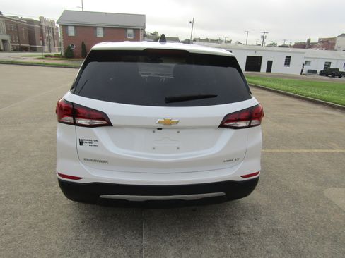 Used 2024 Chevrolet Equinox LT image 4