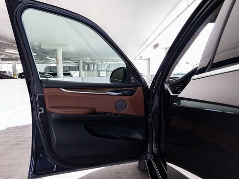 Used 2015 BMW X5 xDrive50i image 13