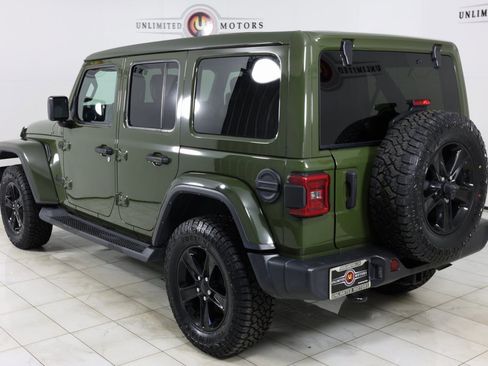 Used 2021 Jeep Wrangler Unlimited Sahara image 4