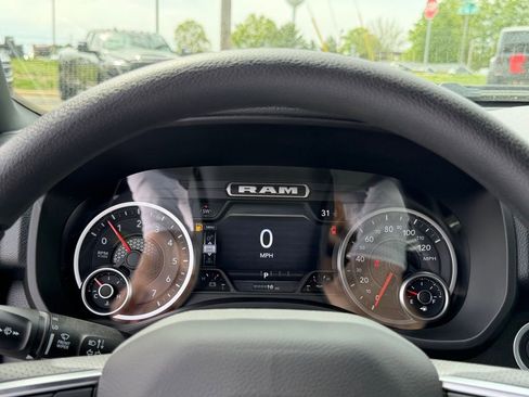 New 2026 RAM 1500 Express image 18