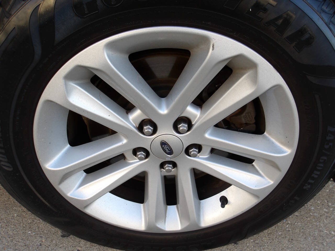 Used 2014 Ford Explorer XLT w/ Equipment Group 202A FWD image 31