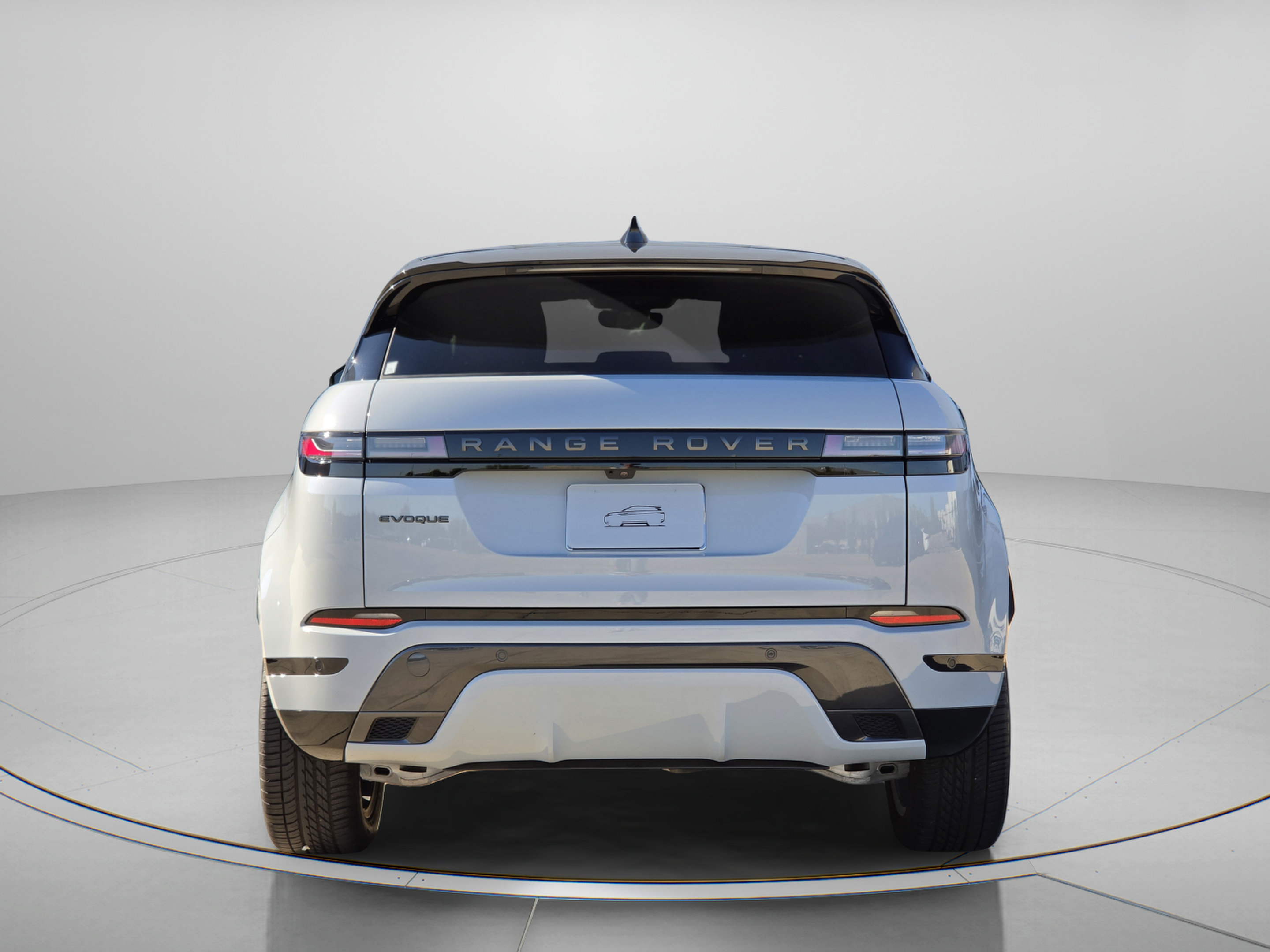 Certified 2026 Land Rover Range Rover Evoque Dynamic SE AWD/4WD image 4