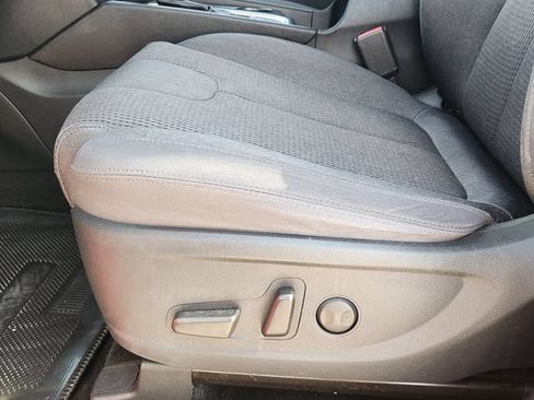 Used 2019 Hyundai Santa Fe SEL FWD image 23