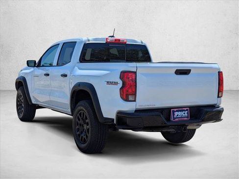 Used 2024 Chevrolet Colorado Trail Boss w/ Advanced Trailering Package AWD/4WD image 7