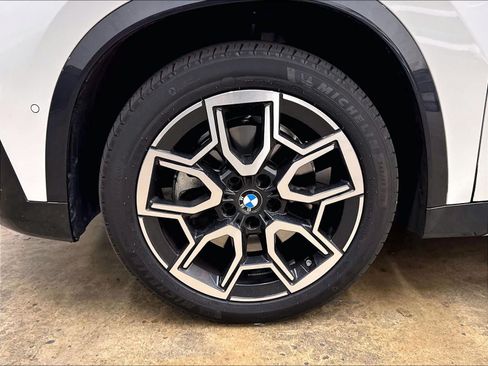Used 2025 BMW X1 xDrive28i w/ Premium Package AWD/4WD image 12