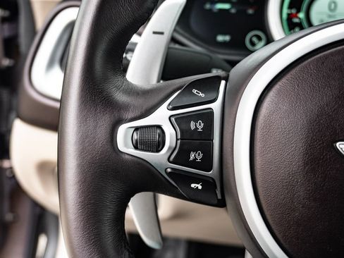 Used 2023 Aston Martin DB11 Coupe RWD image 17