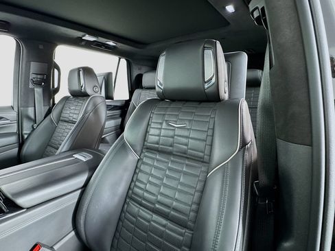 Used 2023 Cadillac Escalade V AWD/4WD image 21