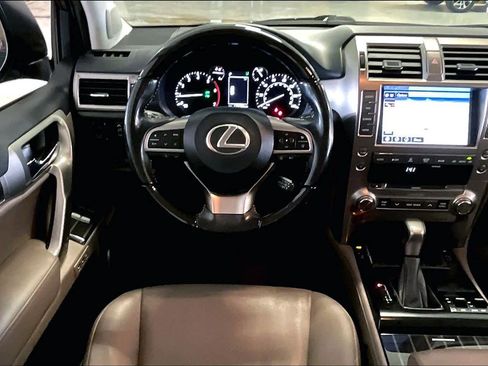 Used 2021 Lexus GX 460 Premium w/ Premium Package image 6