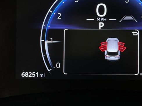 Used 2024 Toyota Grand Highlander XLE image 10