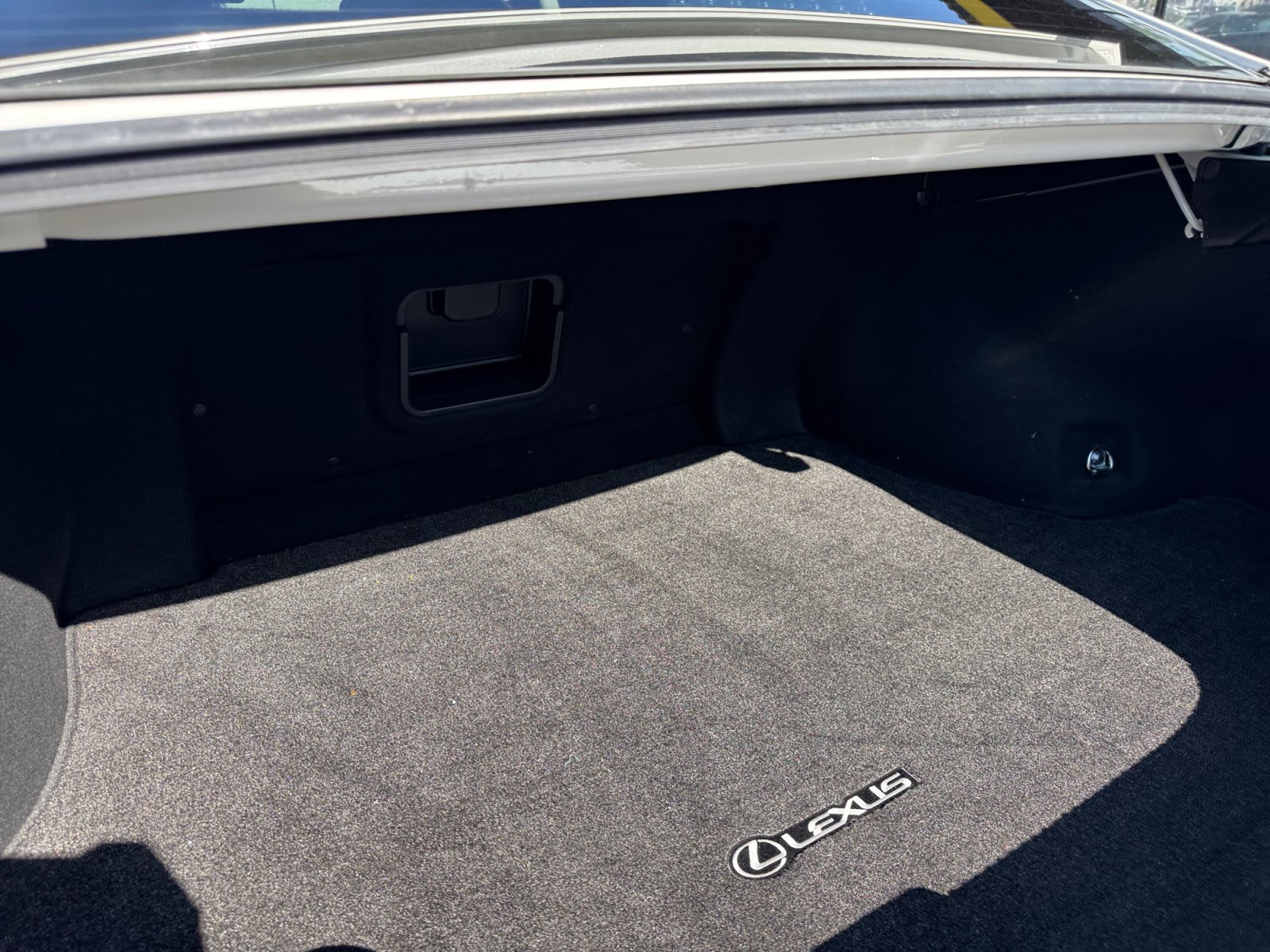 Used 2019 Lexus ES 300h w/ Premium Package FWD image 21