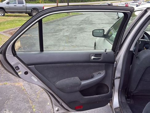 Used 2007 Honda Accord LX image 12