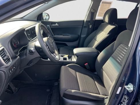 Certified 2022 Kia Sportage LX w/ LX AWD Value Edition Package image 16