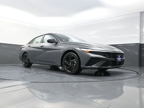 New 2026 Hyundai Elantra SEL Sport Premium FWD image 30