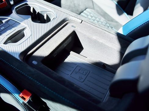 Used 2024 Lamborghini Urus Performante image 78