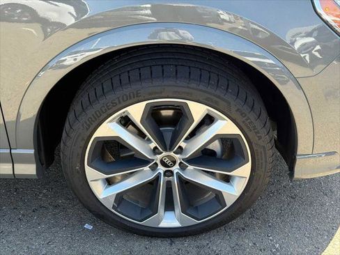 Certified 2022 Audi Q3 2.0T Premium Plus image 9