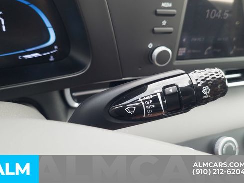 Certified 2026 Hyundai Elantra SE FWD image 29
