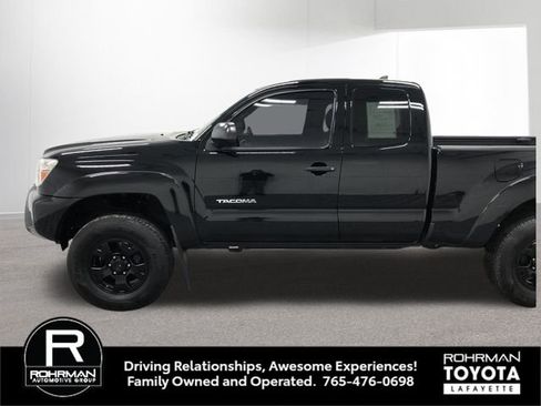 Used 2015 Toyota Tacoma 4x4 Access Cab V6 image 3