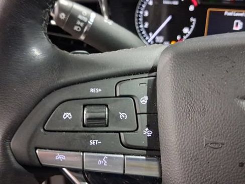 Used 2024 Cadillac XT6 Premium Luxury FWD image 33