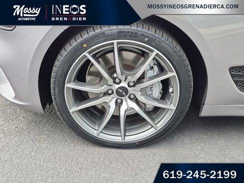 Used 2024 Genesis G70 2.5T RWD image 10