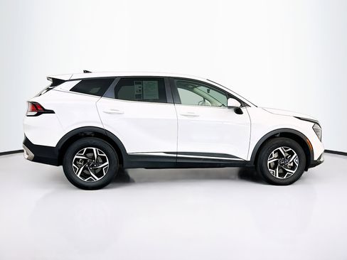 Used 2025 Kia Sportage LX image 10
