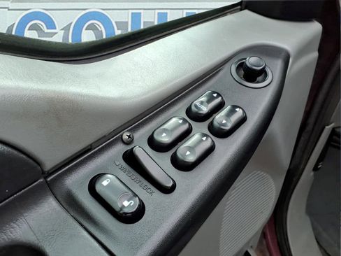 Used 2006 Ford F250 Lariat AWD/4WD image 9