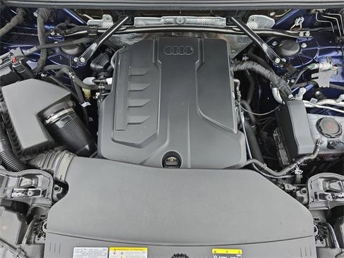 Certified 2025 Audi Q5 Premium w/ Convenience Package image 31