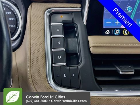 Used 2021 Chevrolet Suburban Premier AWD/4WD image 10