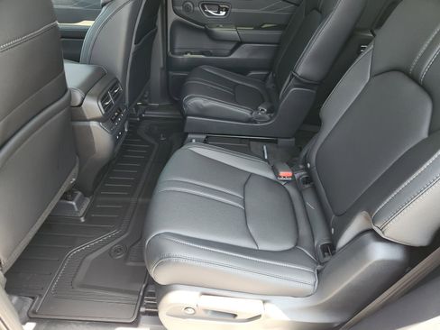 New 2026 Honda Pilot Touring image 33