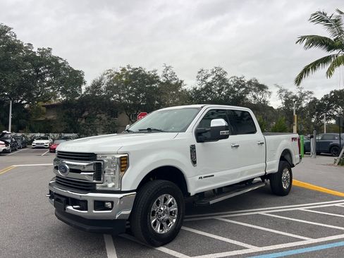 Used 2019 Ford F250 XLT w/ XLT Premium Package image 10