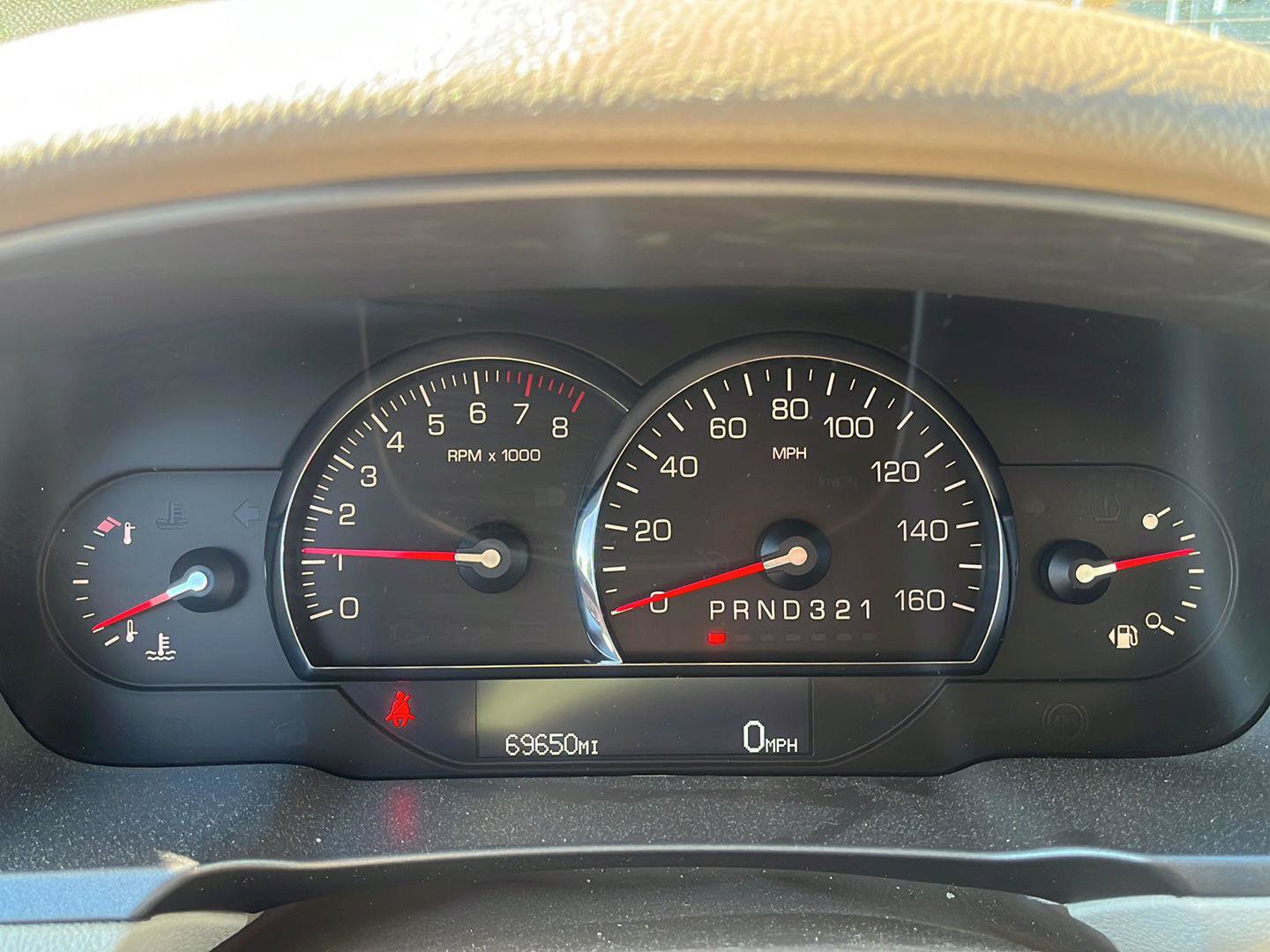 Used 2006 Cadillac DTS w/ Trunk Convenience Package FWD image 8