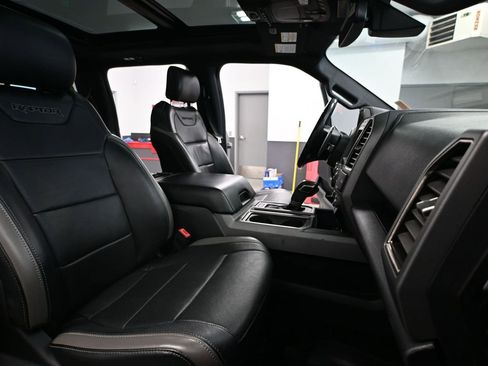 Used 2018 Ford F150 Raptor w/ Equipment Group 802A Luxury image 52