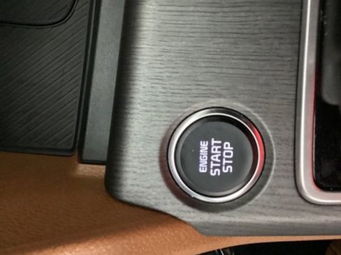 Certified 2026 Kia Sportage X-Line w/ X-Line Premium Package image 25