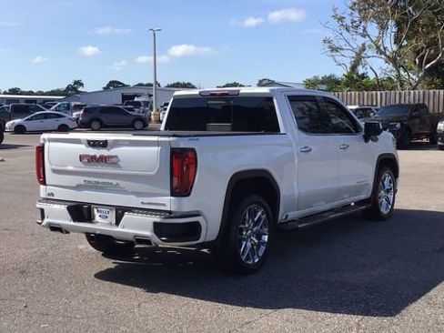 Used 2022 GMC Sierra 1500 Denali image 5