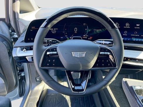 New 2026 Cadillac Optiq Luxury 1 w/ LPO, Floor Liner Package AWD/4WD image 17