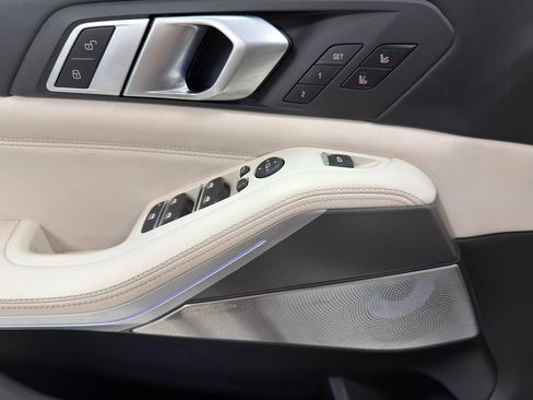 Used 2021 BMW X5 M50i w/ Executive Package AWD/4WD image 15