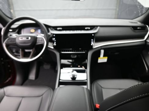 New 2026 Jeep Grand Cherokee Limited RWD image 28