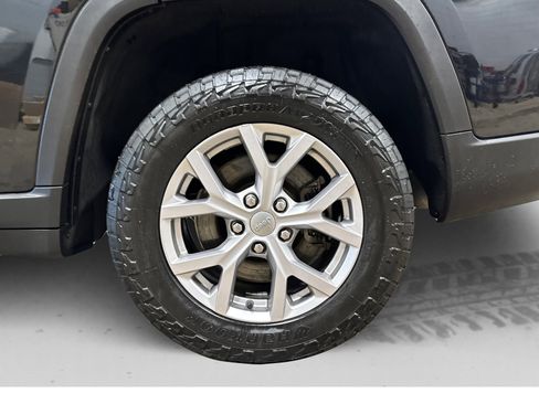 Used 2021 Jeep Grand Cherokee L Limited image 52