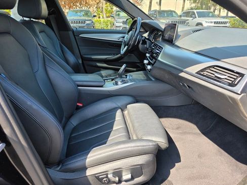 Used 2019 BMW 540i xDrive w/ M Sport Package image 10