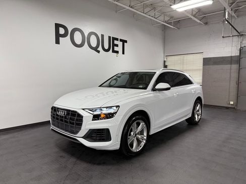 Used 2022 Audi Q8 Premium image 2