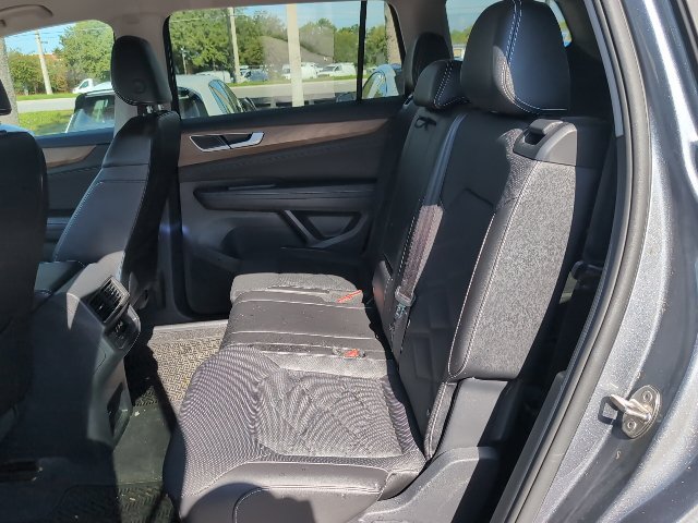 Used 2024 Volkswagen Atlas SE FWD image 20