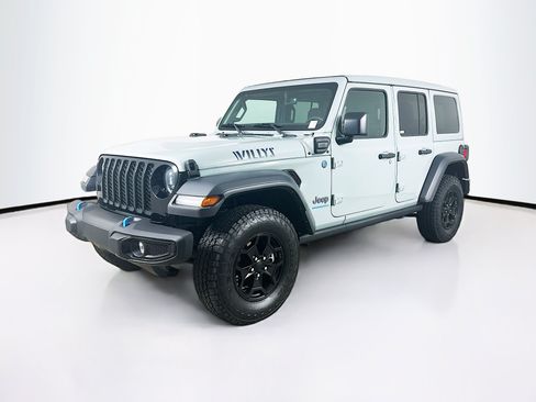 Used 2023 Jeep Wrangler Unlimited w/ Sun & Screen Package AWD/4WD image 3