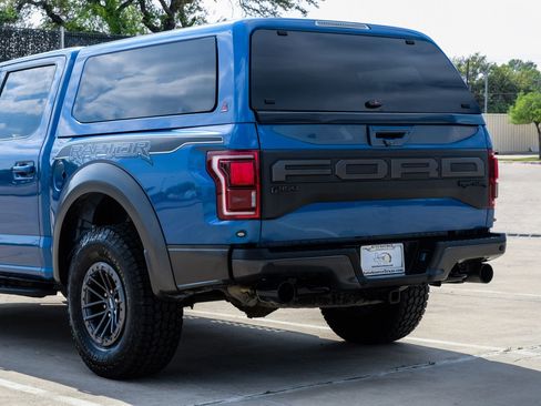 Used 2019 Ford F150 Raptor w/ Equipment Group 802A Luxury AWD/4WD image 17