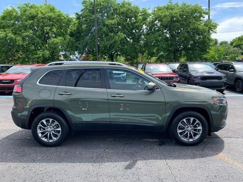 Used 2021 Jeep Cherokee Latitude Lux w/ Comfort/Convenience Group AWD/4WD image 8