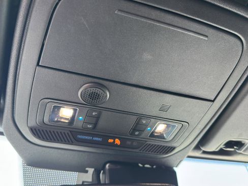 Used 2024 Ford Bronco Outer Banks image 19