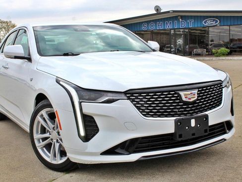 Used 2024 Cadillac CT4 Luxury image 8