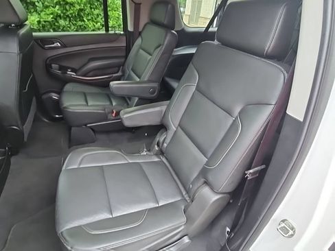 Used 2020 GMC Yukon XL SLT AWD/4WD image 14