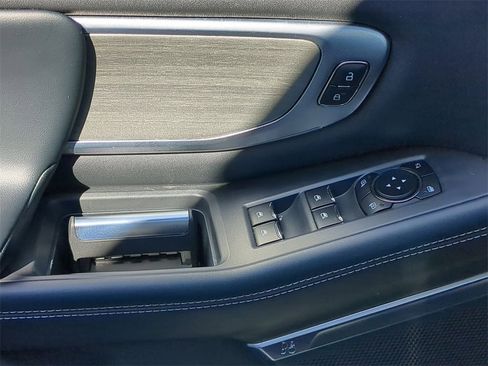 Used 2025 Ford Expedition Max Platinum image 13